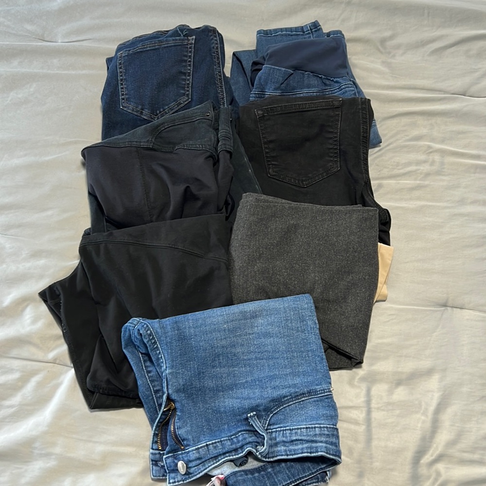 Maternity Jeans and Leggings Bundle (7)